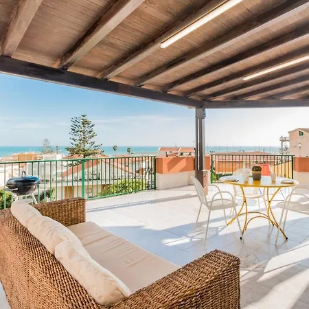Artemide: Mansarda Vista Mare Marina di Ragusa