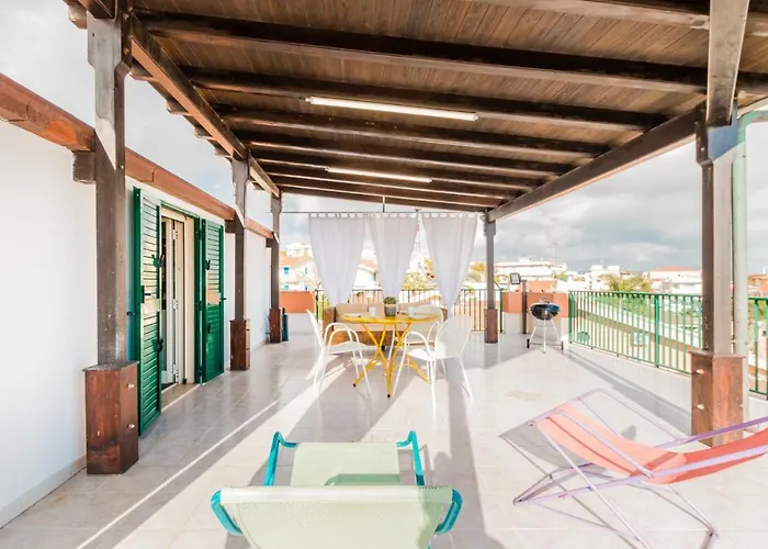 Artemide: Mansarda Vista Mare Apartamento